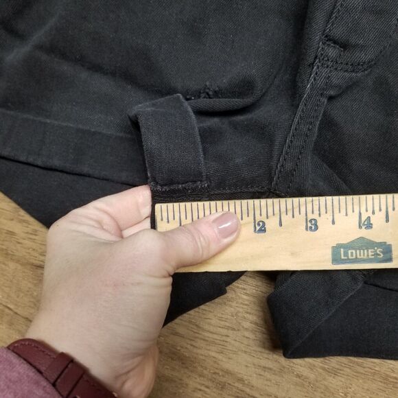 Arizona Jeans Shorts Womans Size 6 Black Distressed Low Rise - Picture 9 of 9